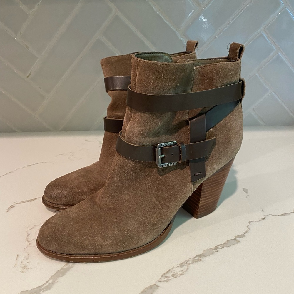 Ivanka Trump Brown Suede/leather ankle booties